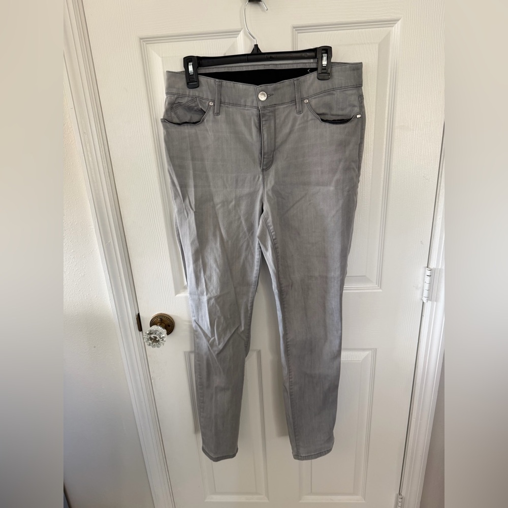 Chicos Size 1.5 R Grey Skinny Jeans with stretch